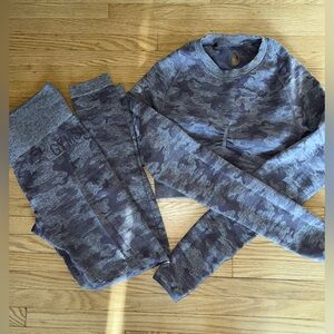 Gymshark Camo Seamless set-Lavender